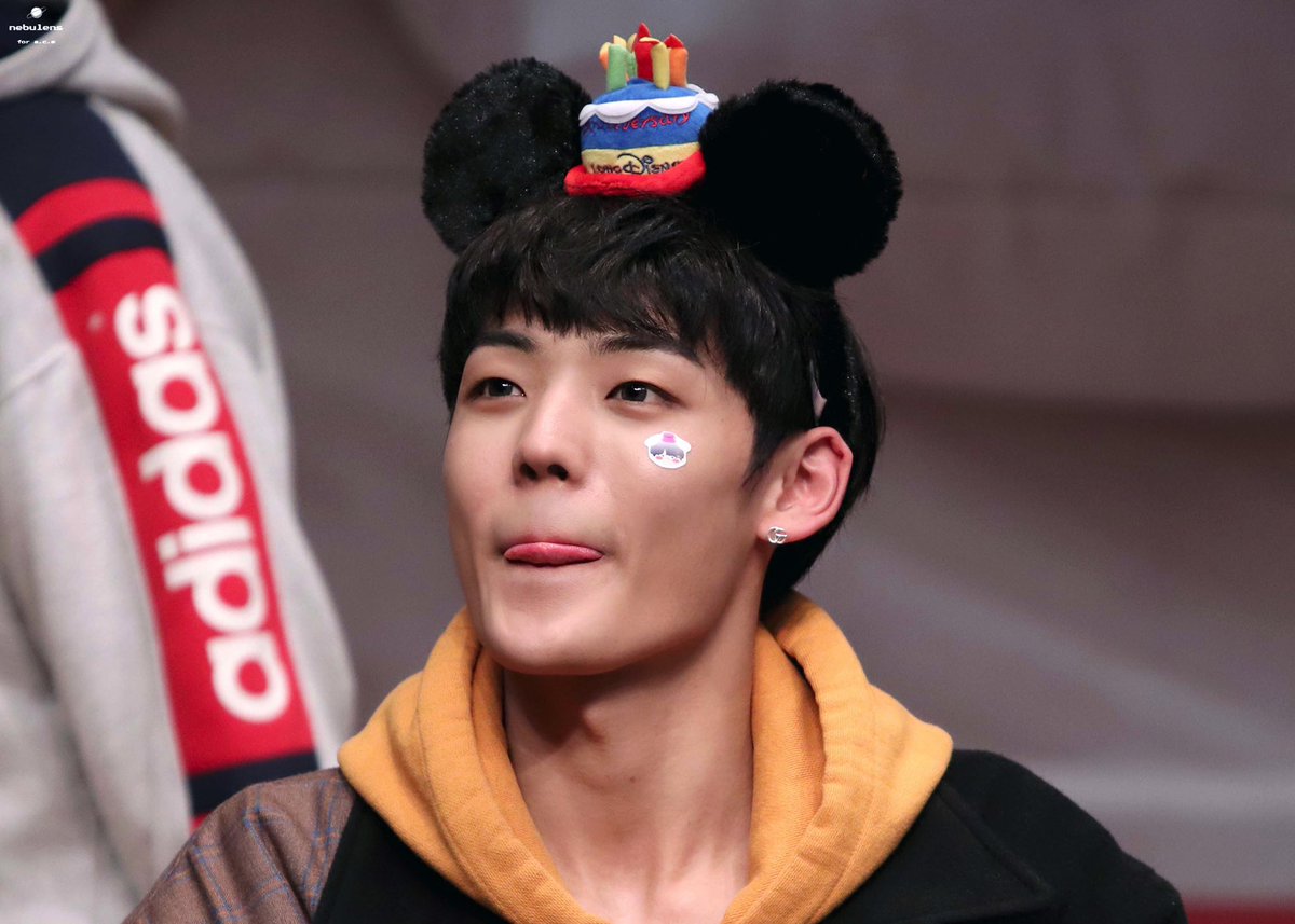 nebulens's tweet photo. 181229 CTS아트홀 팬싸

blep compilation

#에이스 #준 #와우 #김병관 #찬  #ACE #JUN #WOW #KIMBYEONGKWAN #CHAN https://t.co/jm104Ms9Oa