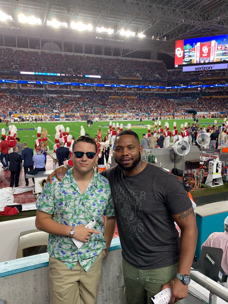 gabelanders96's tweet photo. My teammate - Jacob and coach - Coach Bolden watching the Orange Bowl beat down up close. Bring me a T-shirt @EaglesTDClub @EaglesSBA @dj_boldin @jacobrossi444 https://t.co/86uS75cS5j