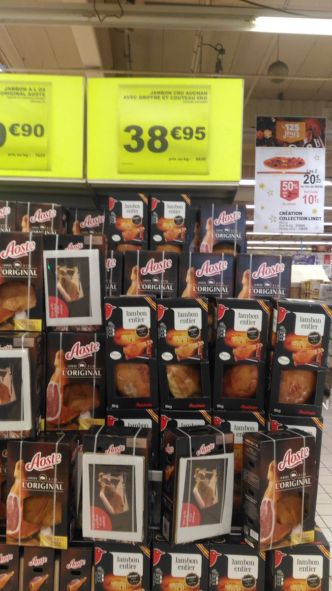 Fauvarque59890's tweet photo. @francis_larrea @Dauvers70 @AUCHAN_France Mr sans mentir de temps en temps j anime des produits alimentaires comme ici difficile de trouver des porcs français. Les porcs français sont trop chère.On va pas licencier les salariés de ces usines. J ai bien vendu ces jours là merci aux consommateurs et personnels du magasin https://t.co/vEiqGuAjBw