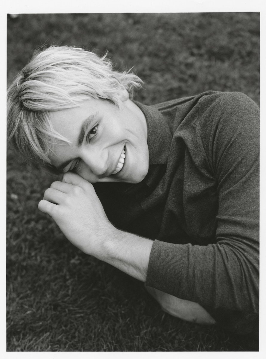 spellman_kinkle's tweet photo. Happy birthday to this beautiful boy. 
@RossLynch 
Be happy. Stay awesome. 

[photos ctto] https://t.co/9TaRffG9sY