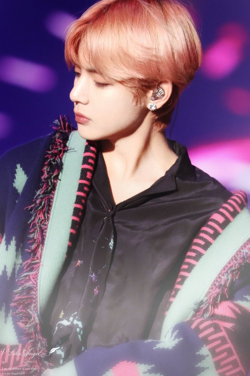 VLikeAngel's tweet photo. Happy V's birthday
Today is shining because of you, This is the twenty-fourth year since angels came to earth.
보라해💜
#HAPPY_V_DAY 
🍓🍔🍎🎁🎂✨ https://t.co/N5kVEURaIx