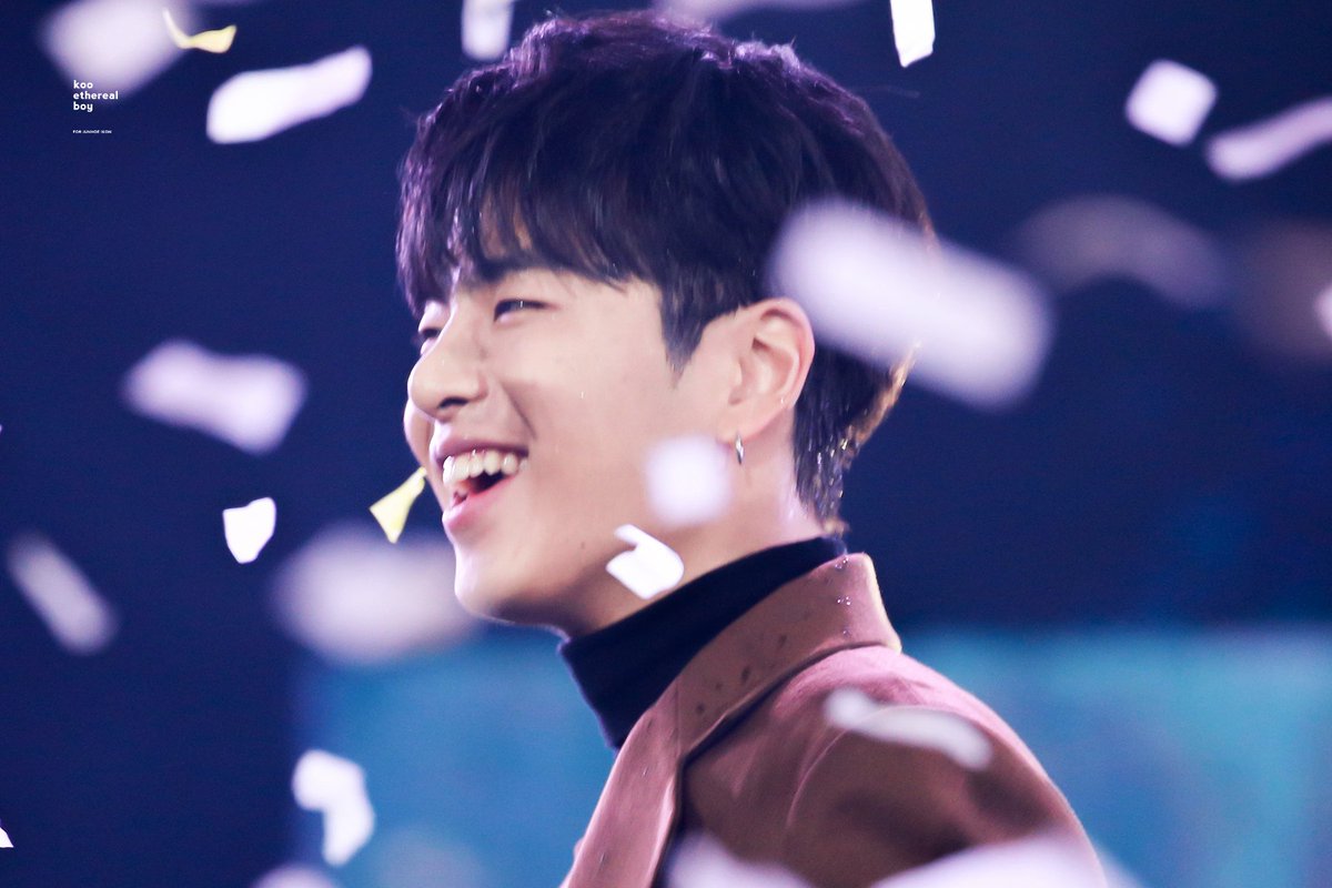 Junhoe's big smiles from side viewsLook how adorable he is!  #JUNHOE  #JUNE  #iKON  #구준회  #준회  #아이콘  #ジュネ