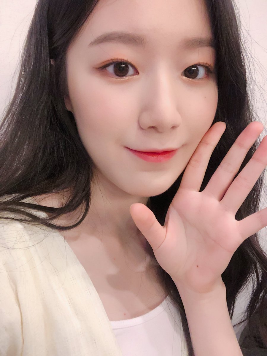 i-dle (아이들) tweet media
