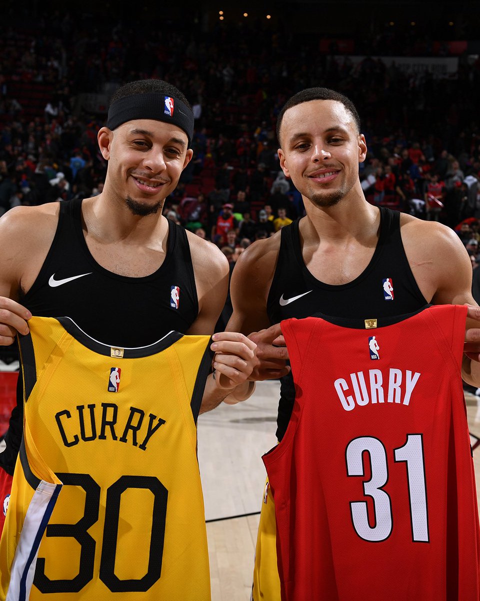 warriors's tweet photo. Family over everything https://t.co/KNpV0MoLqa