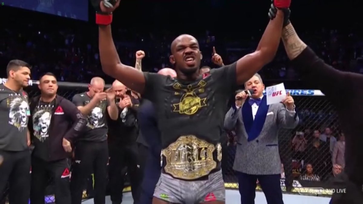 phildo8's tweet image. #ANDNEW #ANDFOREVER #UFC232 JONNY BONES JONES IS THE #GOAT @JonnyBones 💯👊🏻