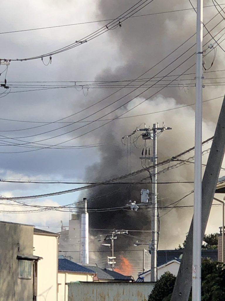 大阪市東淀川区西淡路の住宅で火事の現場画像