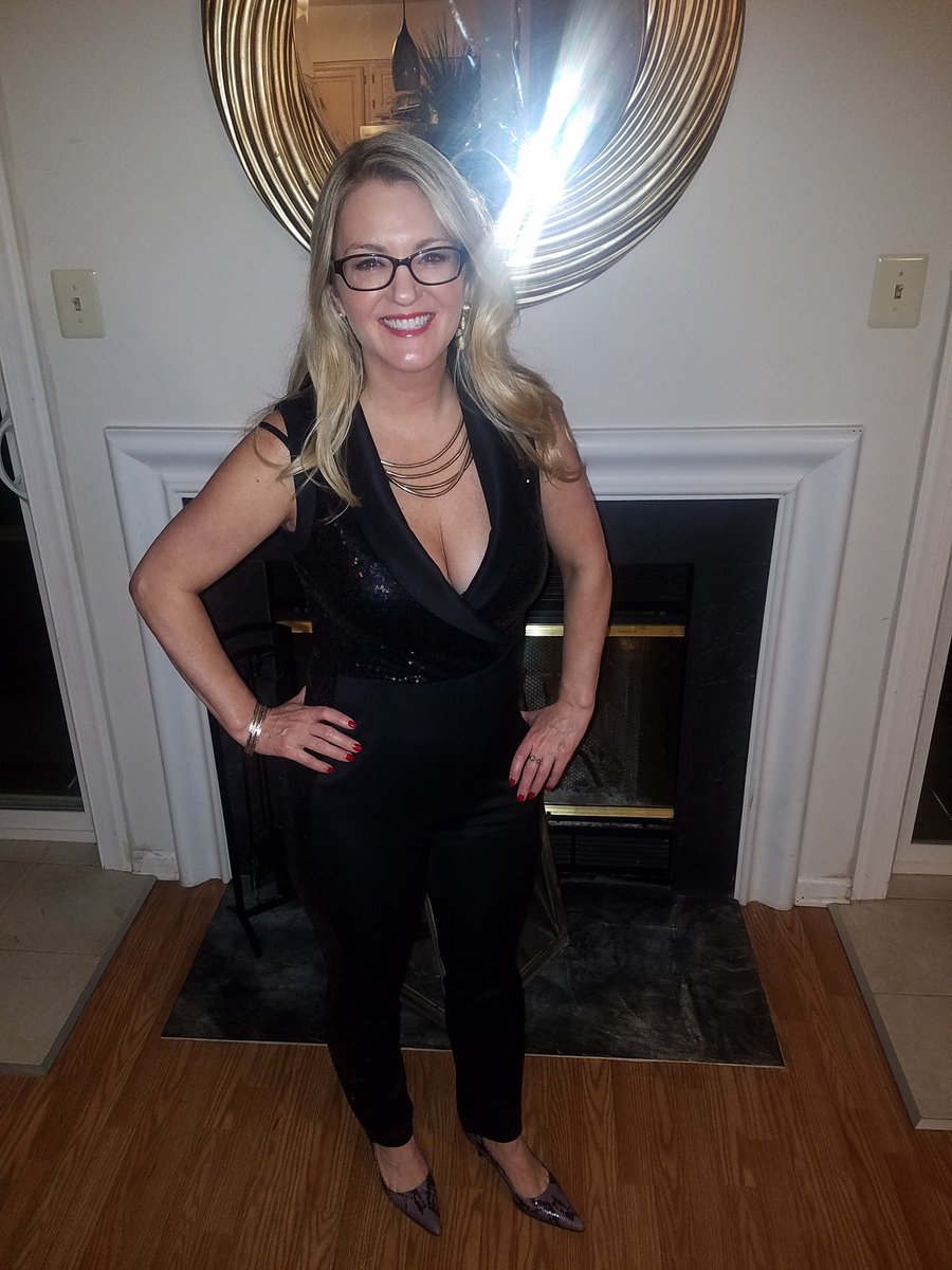mmonteintv's tweet photo. #partyoftheyear #housequake https://t.co/nn7YxehtiJ