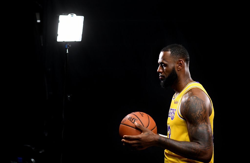 Happy birthday to LeBron James A living LEGEND. 