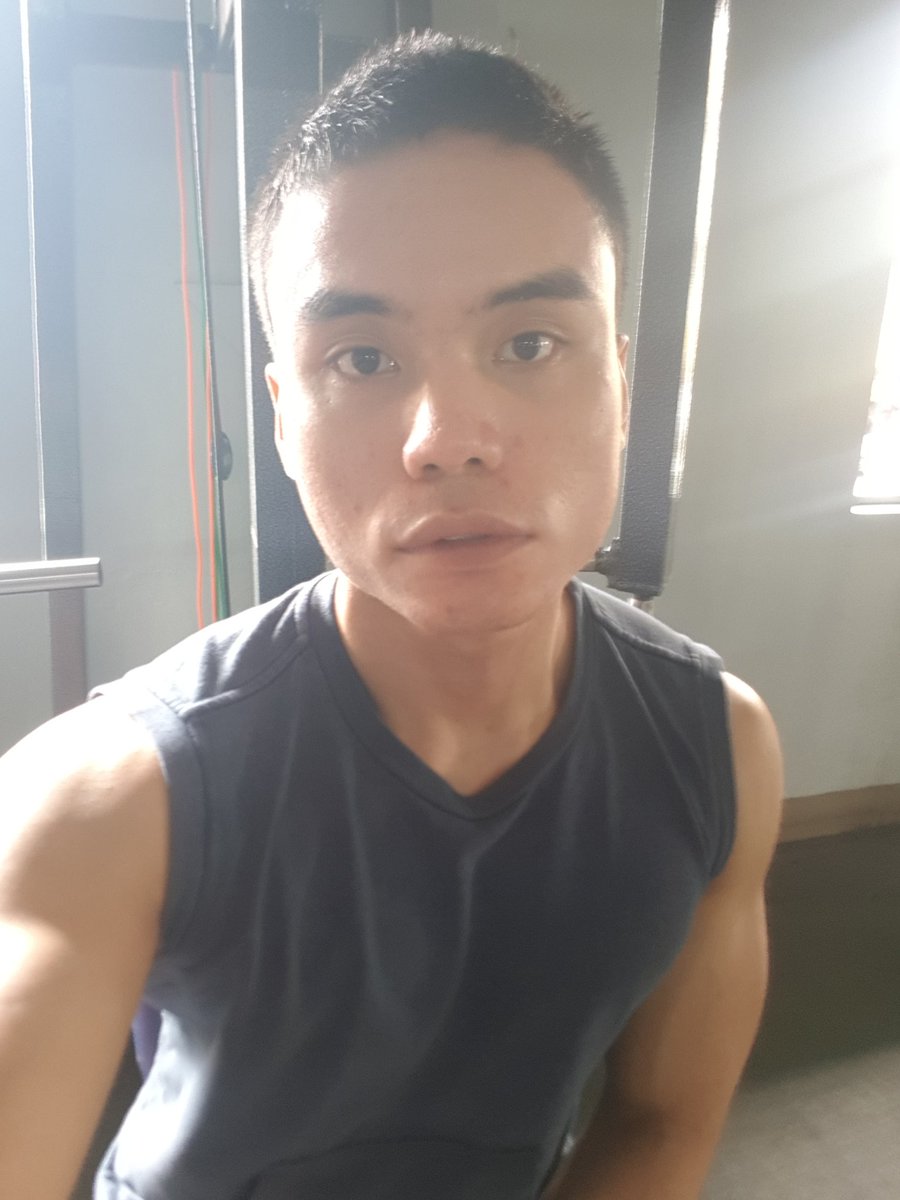 bortabarbie's tweet photo. Because lighting is on point sa gym. Aura. #pinoybodybuilder #pinoyborta #aesthetics #bortabarbie https://t.co/3le9VjZsWC