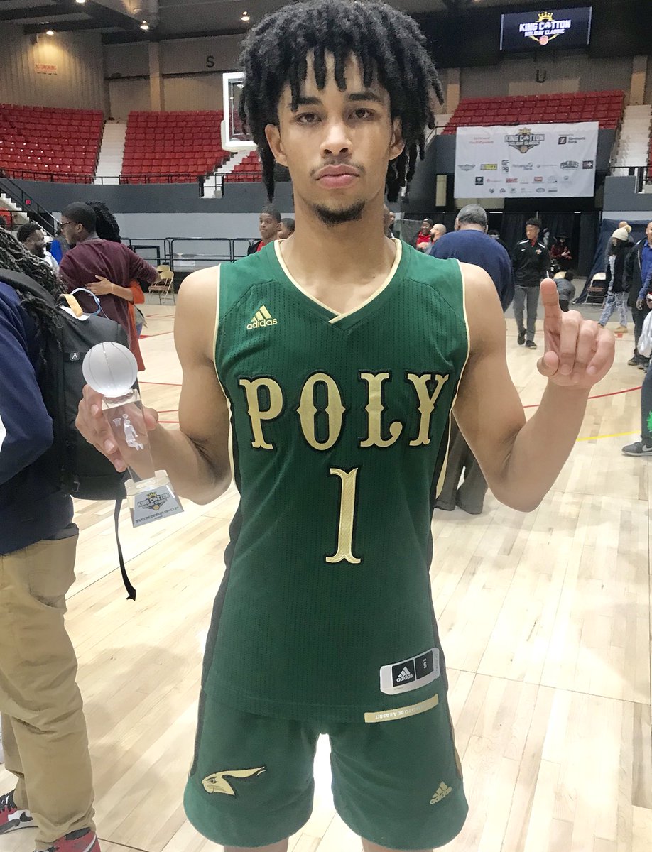 QuentonMoore's tweet photo. The King Cotton Holiday Classic @kingcottonholi1 Tournament MVP . . . Was Justin Rene @8BELIKEJUSTIN8. @LBPolyHoop The kid was absolute dog during the tournament. In all 3 games he racked 67pts. Grabbing 30 of those tonight! #Way2finish 📌 @562sports @BeachVarsity https://t.co/zsDZMby3wd