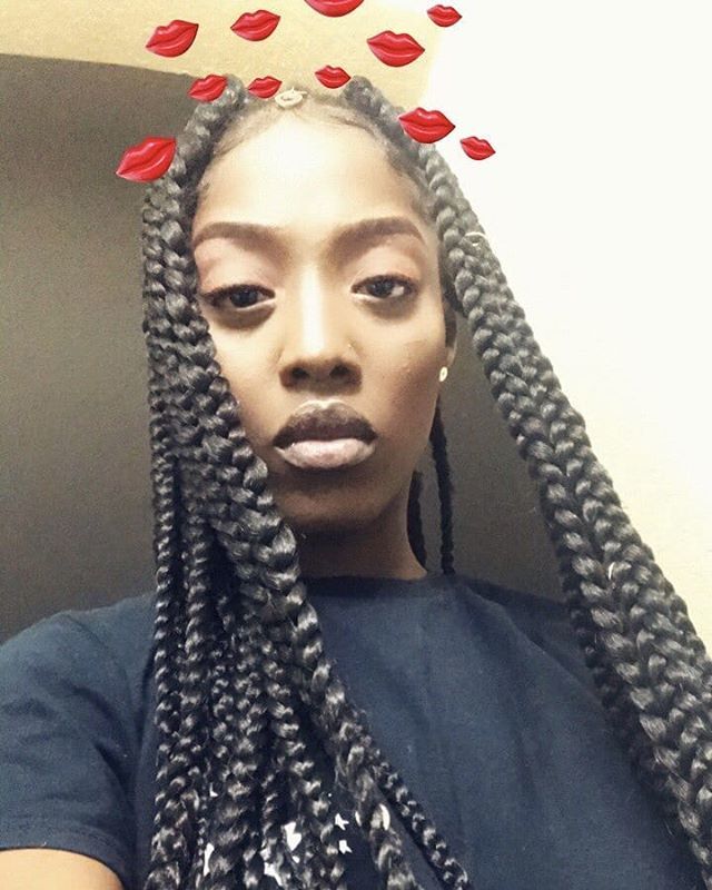 iamViiE's tweet photo. "This black rose might sting just a little..." 🥀
____________________________
#blackrose #itsbeenawhile #christmas #newyear #music #rnb#beautiful #brownie #haitianamerican #ViiE #ViiEmusic #TheDSTRKT #january https://t.co/gHnXnr6cY0 https://t.co/e44WBKmLTs