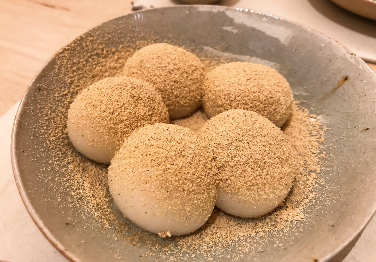 りょうくんグルメ まじでこの世の全ての白玉好きに教えてあげたいんだが浅草のみつやには全ての人間を虜にする禁断のもちもち白玉がある これがつきたてで超絶美味いからぜひ全国の白玉好き 白玉を愛する者たち 白玉を憎む者たち 全ての白玉関係者に りょうくんグルメ まじでこの世の全ての白玉好きに教えてあげたいんだが浅草のみつやには全ての人間を虜にする禁断のもちもち白玉がある これがつきたてで超絶美味いからぜひ全国の白玉好き 白玉を愛する者たち 白玉を憎む者たち 全ての白玉関係者に