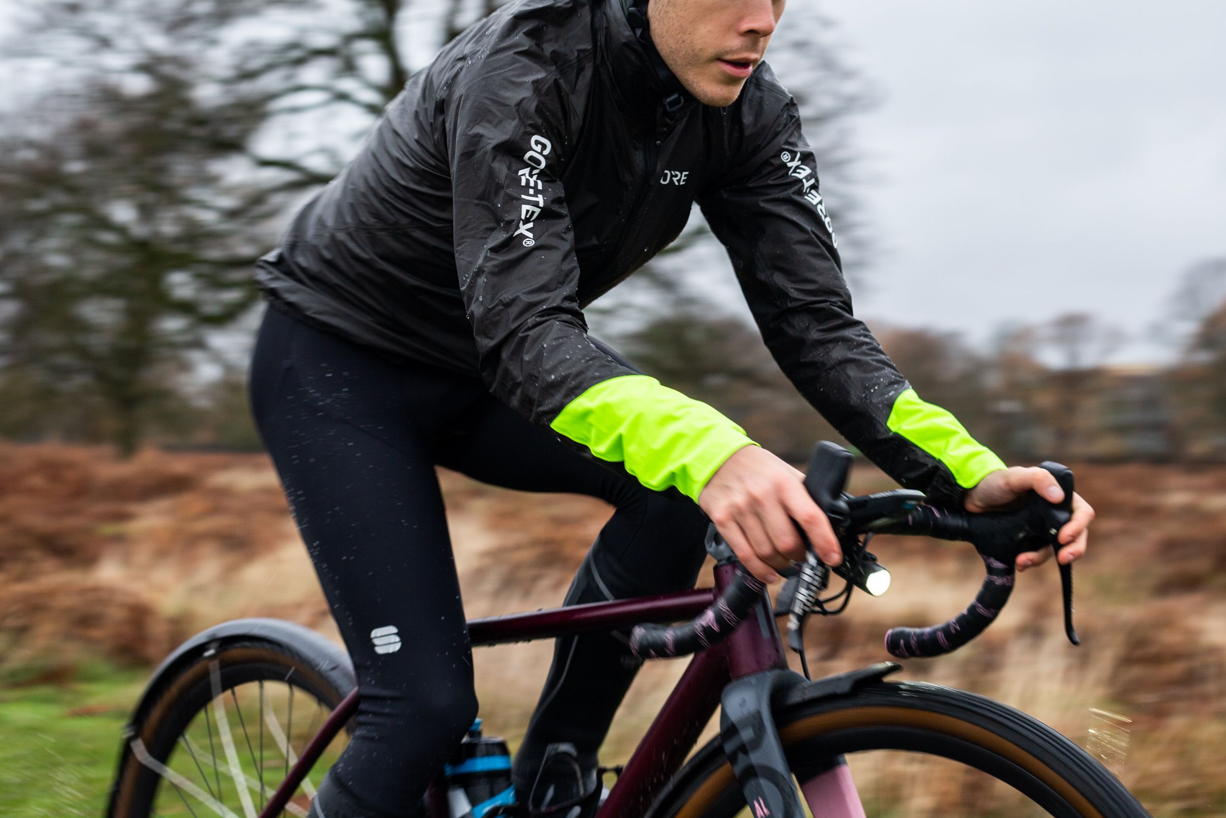 Sigma Sports on X: "The Gore Wear C5 Gore-Tex Shakedry Insulated 1985 Jacket,  keeping you warm and dry so you can ride in any weather &gt;  https://t.co/BBpOlyr1yy #BuiltByTheRide https://t.co/RQeJBmRtrA" / X