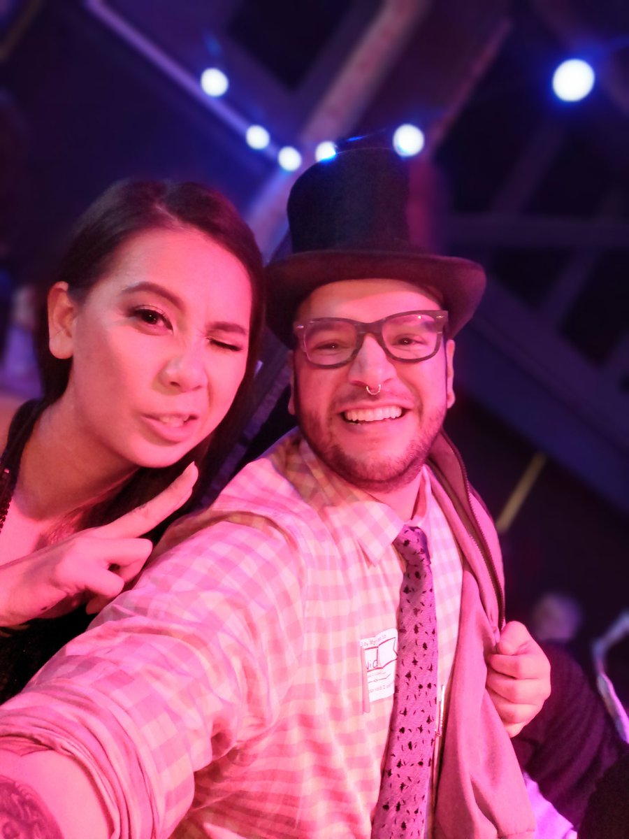 Ceddonis's tweet image. #GamersGala @honeychild1229 #tophatproper #levelup #happybirthday #birthdaygirl