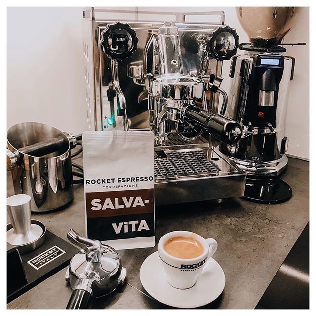 rocketespresso's tweet photo. Coffee with Polish partners @akcesoriabaristy.pl #rocketappartamento #rocketaccessories https://t.co/VBSeIk1yWp https://t.co/PmNzCMgemT