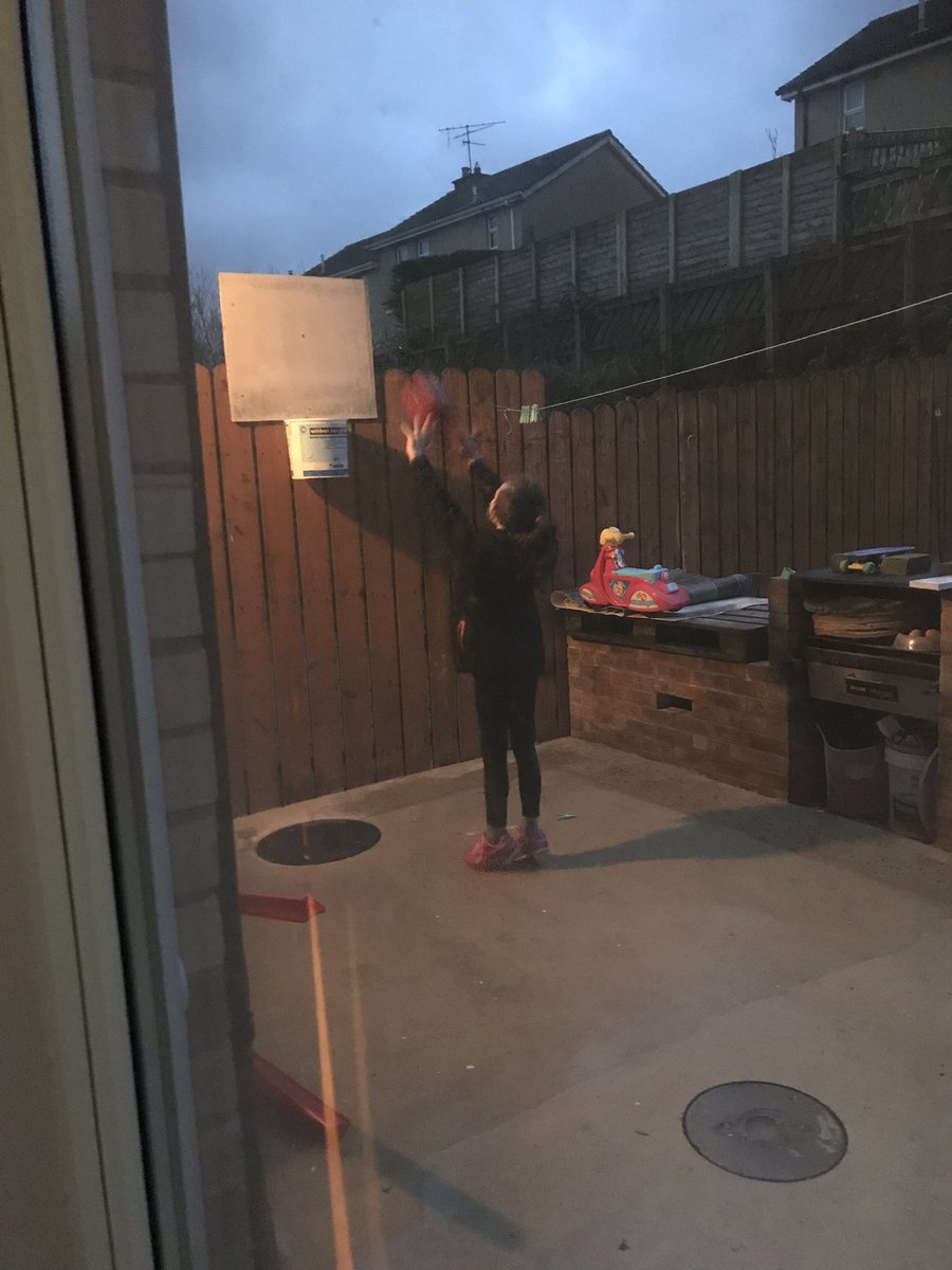 _AMATiling_'s tweet photo. Santy didnโt bring the basketball net but at 8:20 sheโs out playing basketball with the one I made her yesterday lol. #birthdaycomingsoon @SGWeberUK #tankingkit #bucket https://t.co/a6SRUUw8th