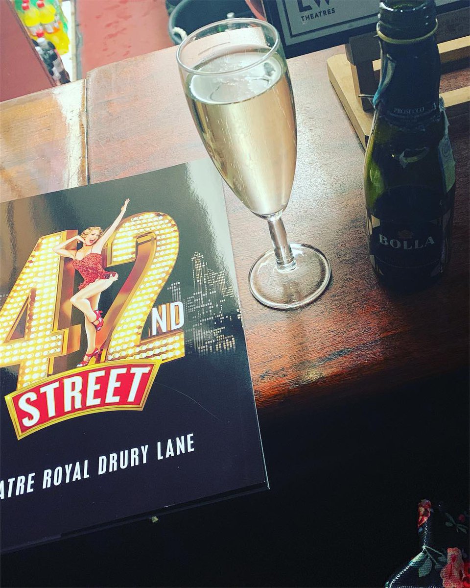 Seeing <a href="/42ndStreetLDN/">42nd Street</a> last night was a dream come true <a href="/Clarehalse/">Clare Halse</a> and Bonnie Langford, who I had the pleasure of meeting them both after, stole the show, but the whole cast were amazing!