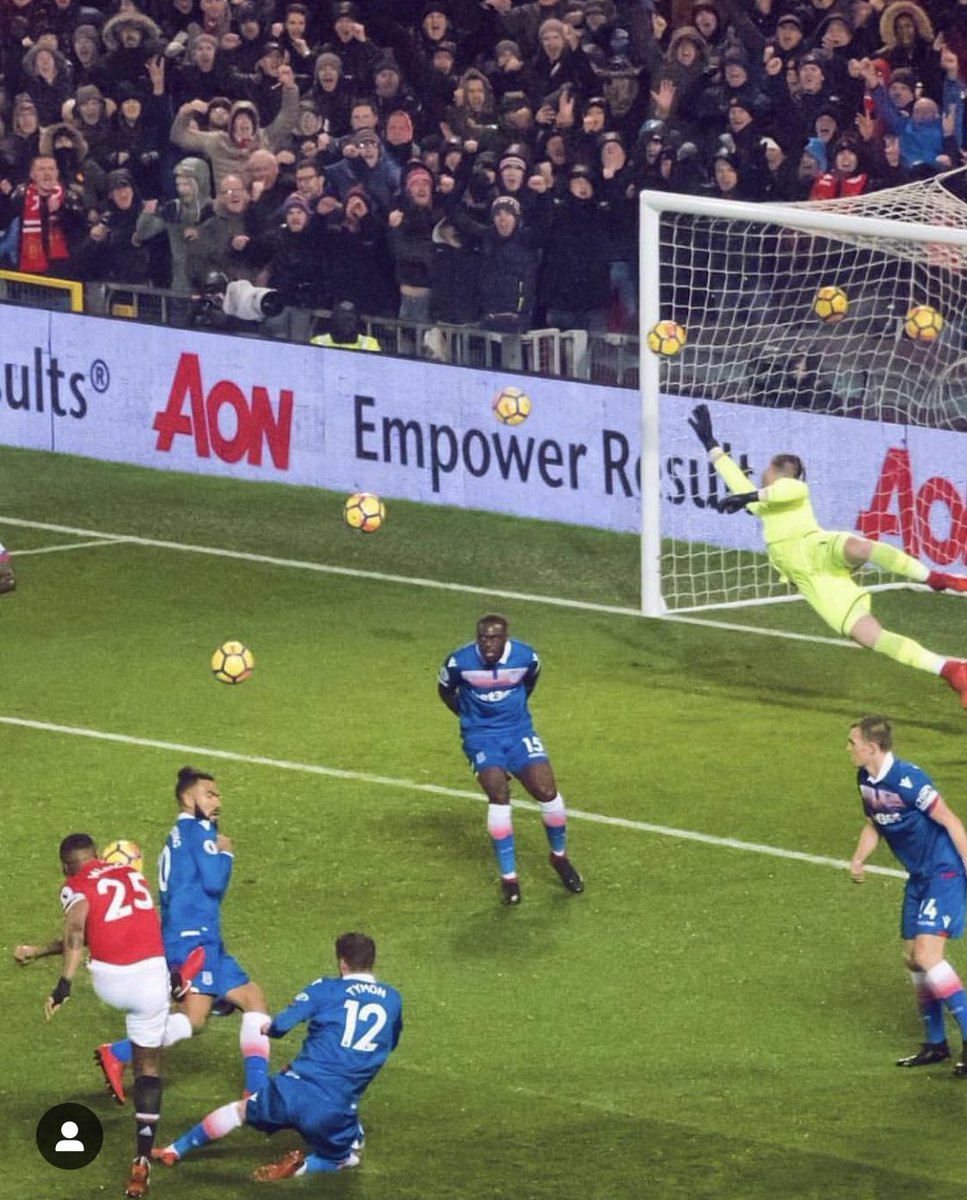futbolefendisi1's tweet photo. Harika Kare anı Yakala 👍 https://t.co/PZUBpcsEln