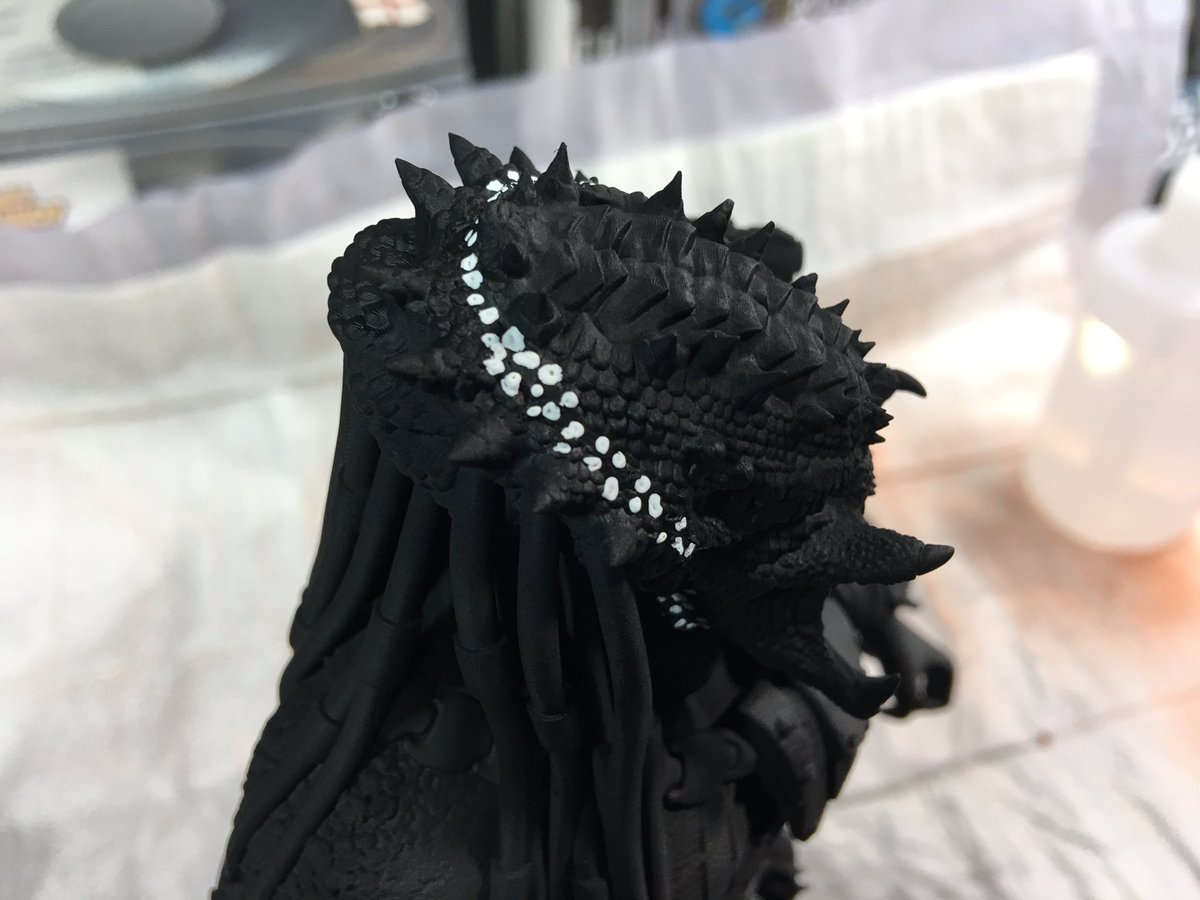 ThunderHobbies's tweet photo. Primed with Badger Stynylrez, seams checked, details added. Resin Predator #ny3dcreations #resinprint #suttonart @BadgerAir #stynylrez https://t.co/Y7Gbl9UxVu