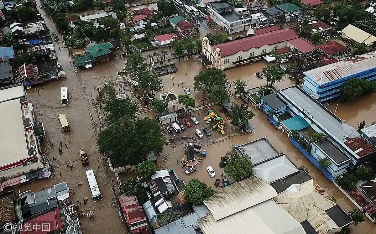 CGTNOfficial's tweet photo. The death toll from landslides and flooding caused by torrential rain in the Bicol Region and Eastern Visayas in the Philippines has reached 50, say local officials https://t.co/ZvxxrxVIho