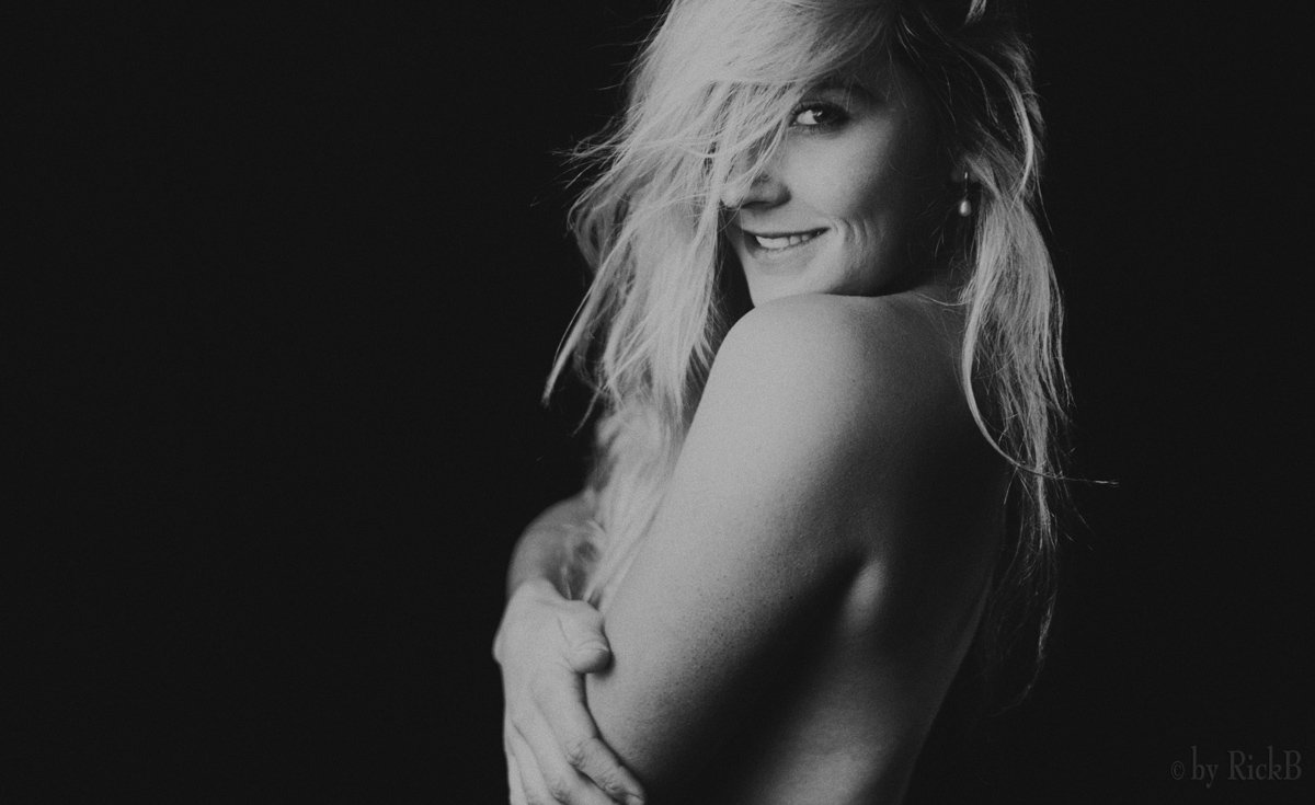 RickB500's tweet photo. Tempting Felice

#portrait #girl #hair #rickB #rickB500 #model #modelshoot #photographer #photoshoot #Beauty #felice #young #blonde #hair https://t.co/JI4RVCMRnD