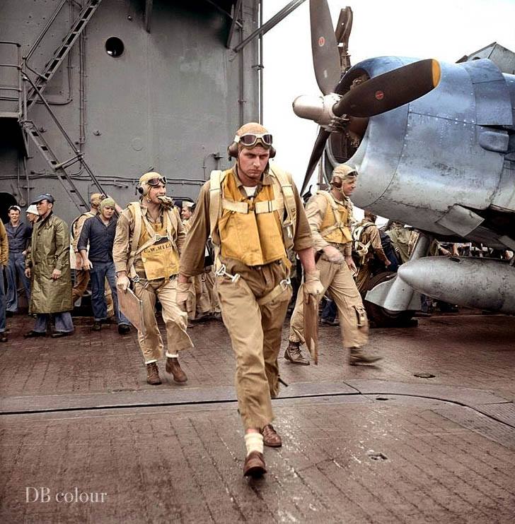 Doug on Twitter "US Navy pilots, (in front) Lieutenant (jg) Henry H