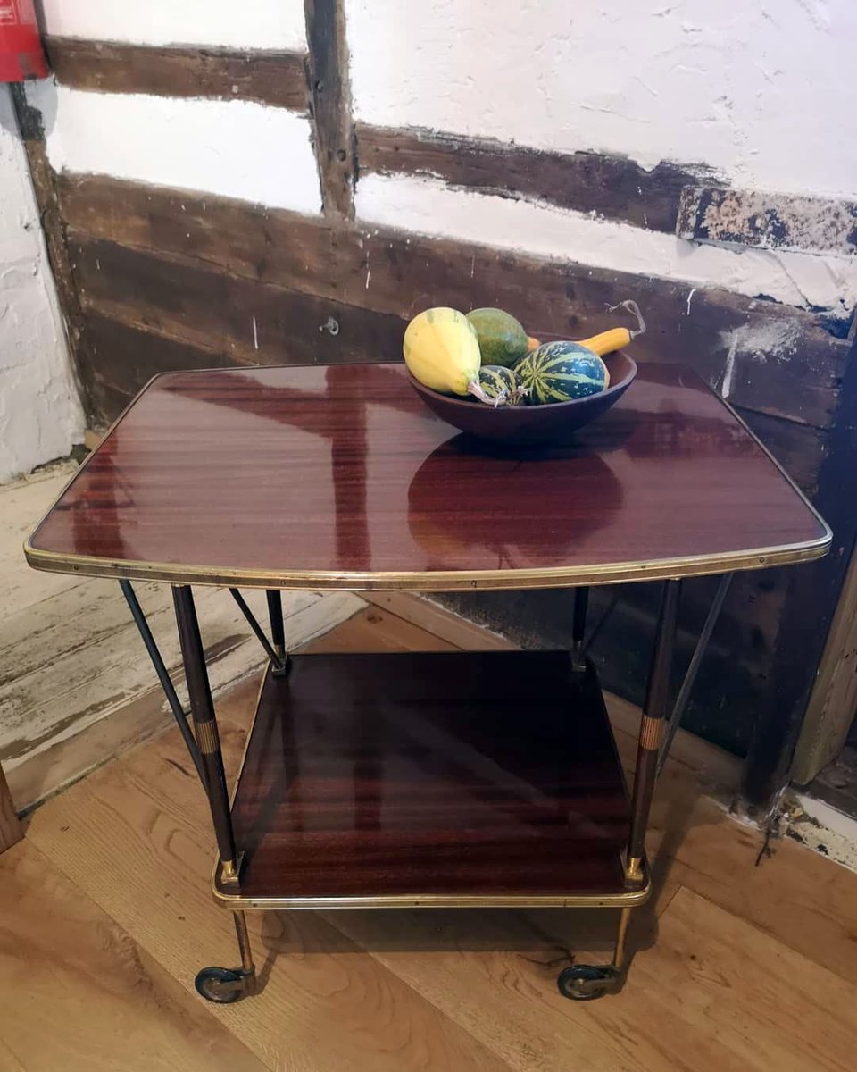 PierreandDom's tweet image. We love this mahogany and lacquered brass serving table on compressed leather wheels
#1950s #forsale #servingtable #standardquayfaversham #interior #furniture