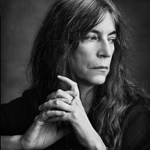 \"Certains d\entre nous sont nés rebelles\"

Happy Bday!
Patti Smith 