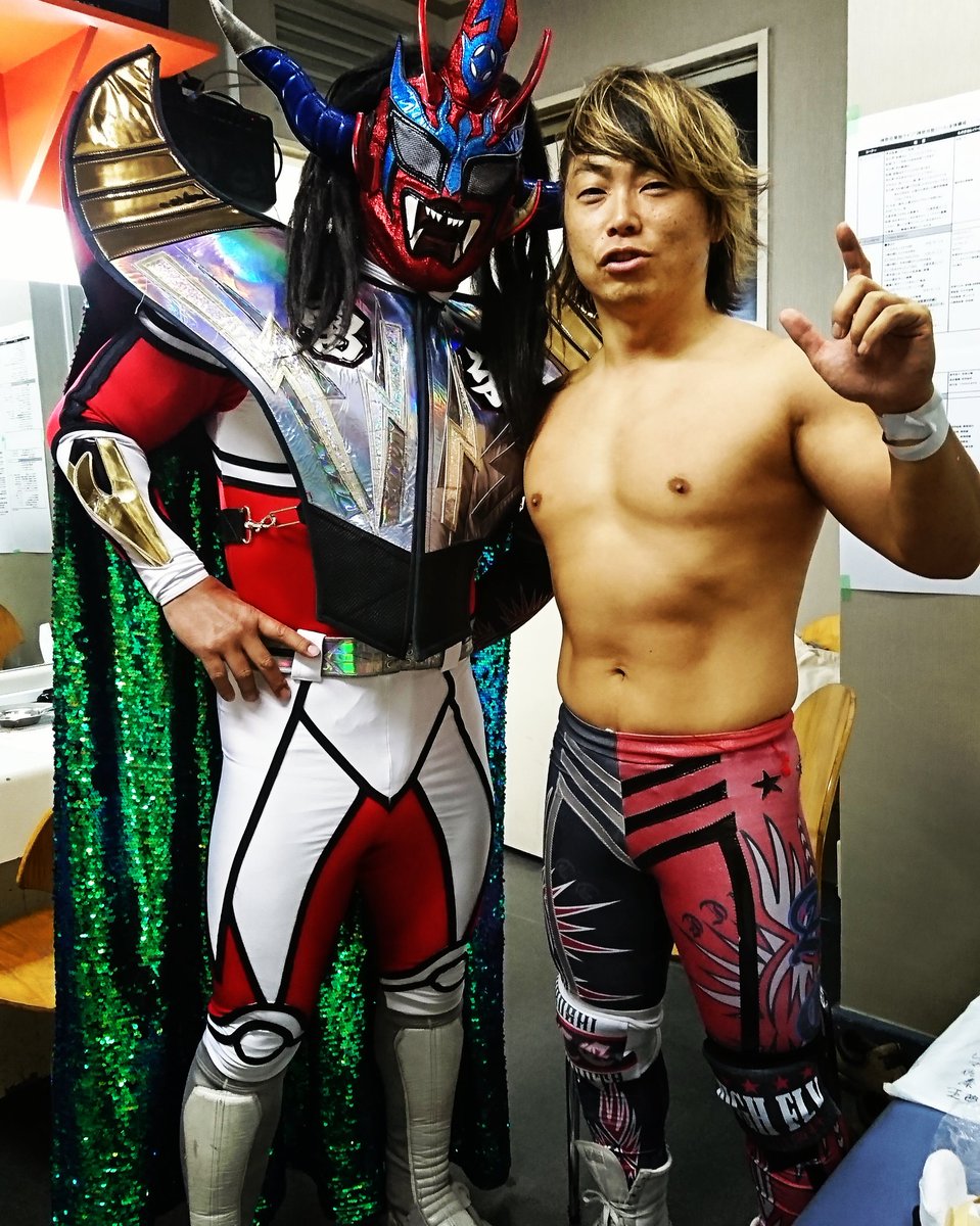 岩ちゃん 岩ちゃんねる Youtubeチャンネル登録宜しくお願いします 神奈月祭り はチケット完売で大盛り上がりでした 今回のゲストは本物の 獣神サンダーライガー さん まさかの本物の掌底くらいました ギャアアア 顎が砕ける 年末にめちゃくちゃ