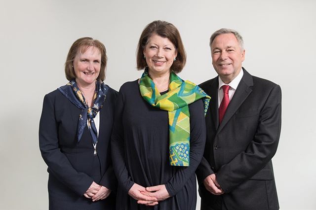elysemarksimage's tweet image. Sometimes keeping it simple is what's called for and that's exactly what we did on this shoot for my client's Annual Report imagery.
.
.
.
#groupshots #businessphotography #marketingimages #annualreport #simples #corporatephotographer #londonbusinessphot… bit.ly/2EUEB7v