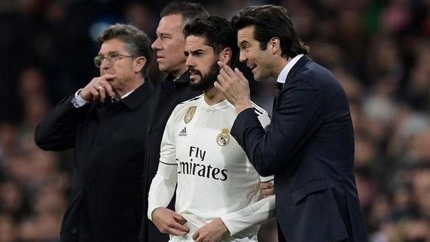 RM4Arab's tweet image. ABC | مدريد سينظر في مسألة خروج إيسكو في حال لم يعد لمستواه.

- النادي قلق من هبوط أداء اللاعب، والذي لا يعتمد عليه المدرب.