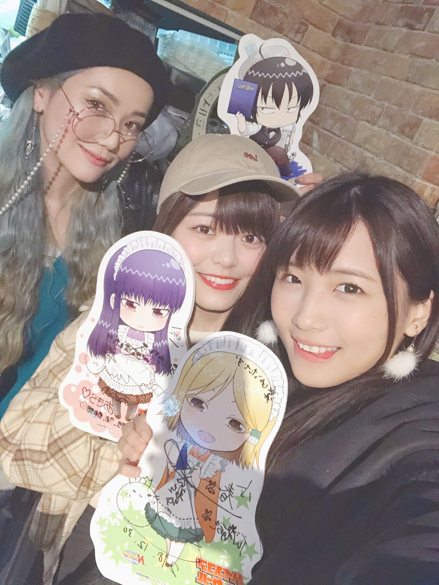 広瀬ゆうき Twitter પર ハイスコアガールとコラボしているカフェ Newtype新宿さんに 晶役の鈴代紗弓ちゃんと鬼束役の御堂ダリアさんと行ってきたよー 最終日に行けてよかったー 店内でゲームもできて 家族連れでゲームしているお客さんもいらっしゃって