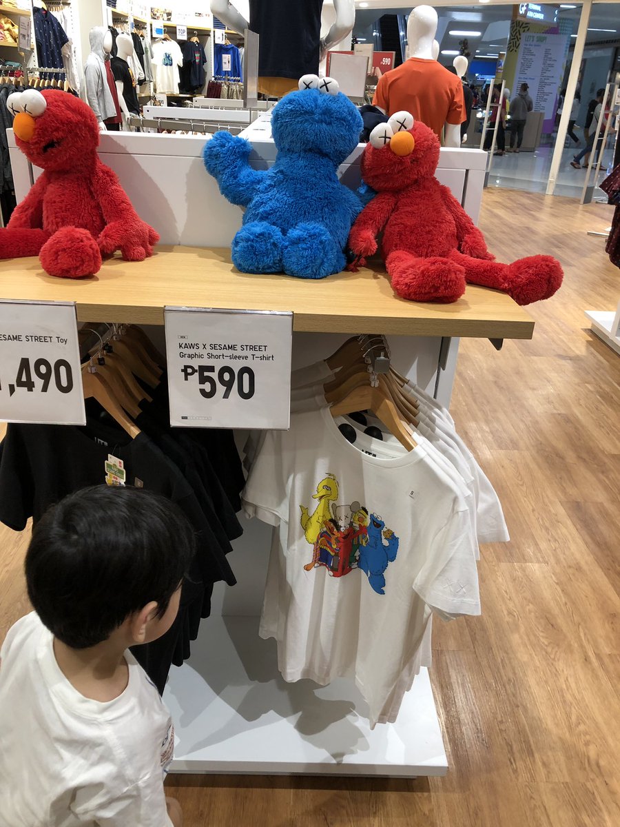 larkintalk's tweet photo. Me: What happened to them?
Dad: What do you mean?
Me: They’re dead!!??!
Dad: They’re just sleeping.
Me: No, their eyes, they have X’s! https://t.co/Qeruz9N6Yc