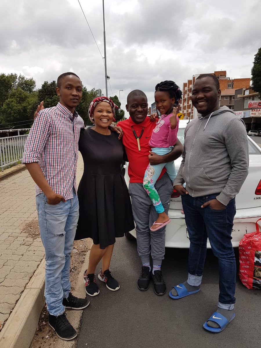 HistoricWalk's tweet photo. Thanks to Maam Ingrid and her family for bringing us food.#FreeKhanyaCekeshe #ToHellWithUnemployment #ToHellwithPoverty #HistoricWalk @Gazuzu1 @Khanyile_BG @lihle_mazeka https://t.co/p0yug0RS5U
