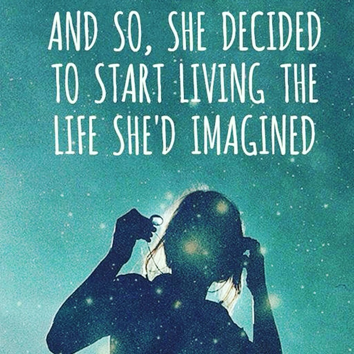 SarahSomethingM's tweet image. So thankful to say that this definitely sums up my 2018 💚💚

 I cannot wait for 2019 to see what it brings 👀🎉