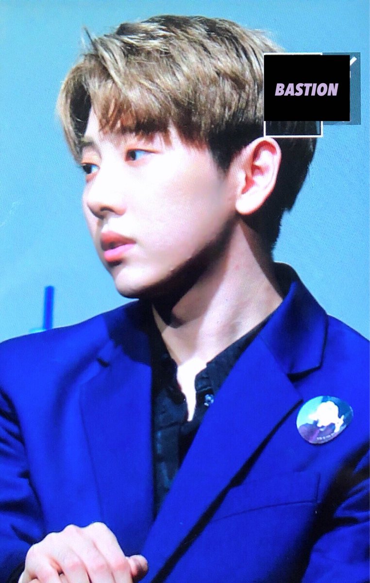 BASTION1015's tweet photo. 181230 신촌팬싸 #노태현 #TAEHYUN 
#핫샷 #HOTSHOT https://t.co/TO1hFP5kN0