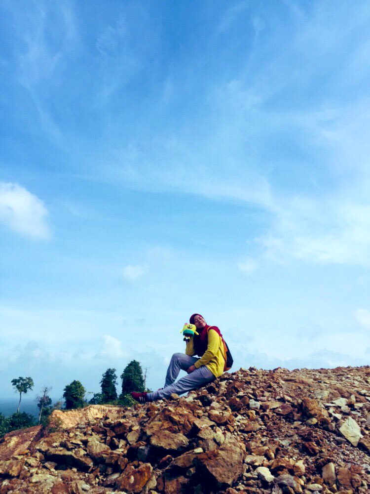qyras_shakira's tweet photo. Still tak leh move on. . . Nice view dia. . #bukitbotak https://t.co/WL9FJADMg9