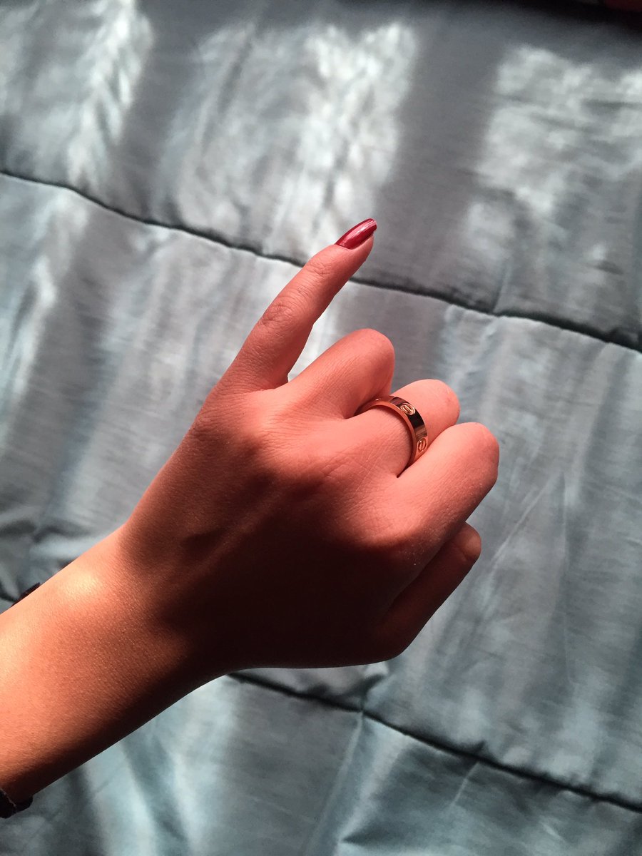 jesstaesstar's tweet photo. Prometo valorarme y confiar más en mí misma sin importar lo que digan las personas, continuaré siempre adelante siendo fiel a mis propios sueños y metas.

#약속challenge https://t.co/i3fZONF6wC
