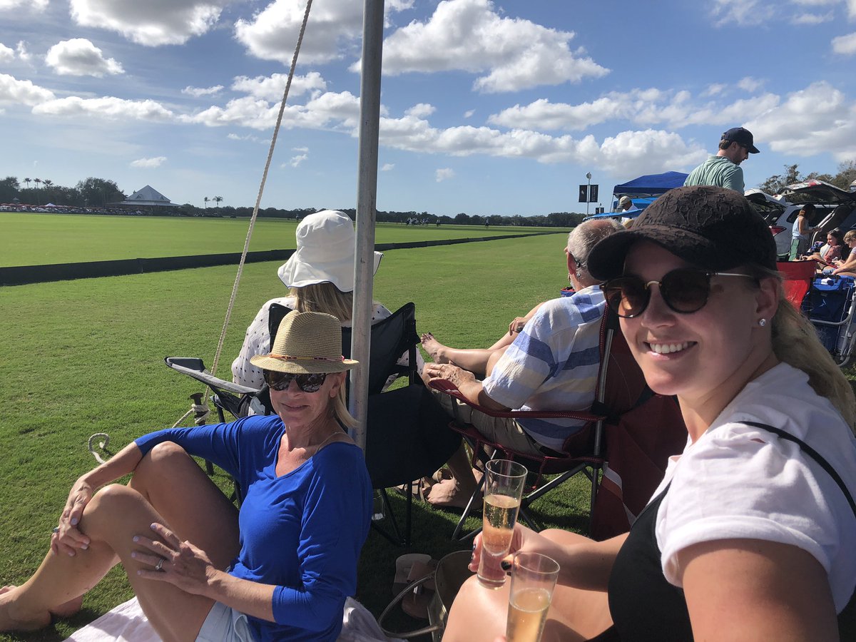 Esselle007's tweet photo. Anyone else here I know at the #lakewoodranchpolo #bollinger #lakewoodranch #lwrrealestate.com come say hi #cceast #polo https://t.co/XTD3imekft