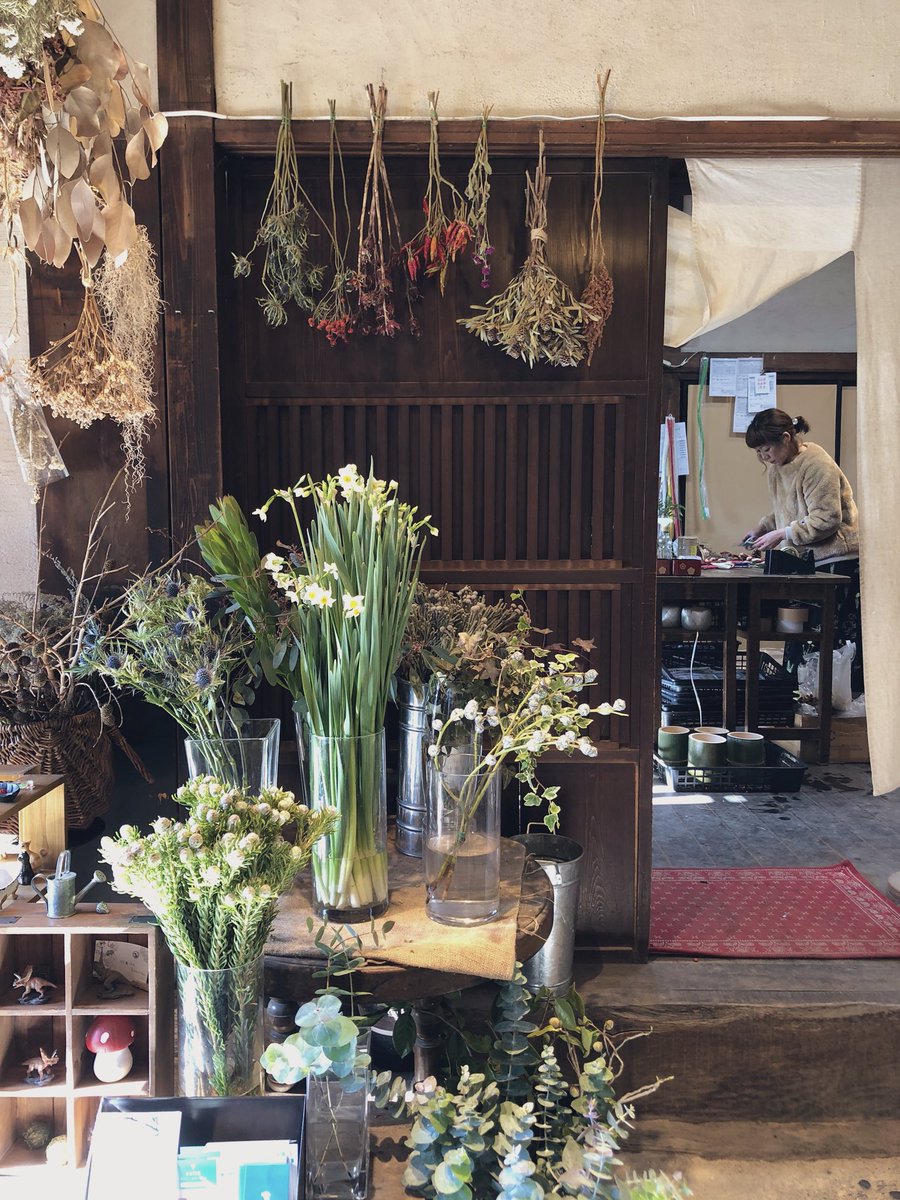 もときみちこ 先日は宇都宮にある花屋 にこぐさ さんへ お正月飾りと生花を調達 我が家もやっとお正月気分に Nicogusa にこぐさ 花屋 お正月 もときみちこ 先日は宇都宮にある花屋 にこぐさ さんへ お正月飾りと生花を調達 我が家もやっとお正月気分に Nicogusa にこぐさ 花屋 お正月