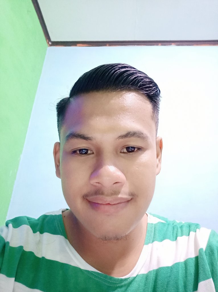 fadil_abdillah1's tweet photo. Semoga Thn 2019 esok lebih Baik lagi 😁😅🙏🏻🙏🏻🙏🏻
.
.
.
#RambuikBaru #Climis #Haircut #Bagaya https://t.co/cDjntPanaC