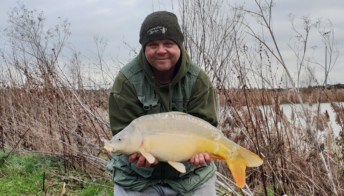 SuccessfulBait's tweet photo. #successfulbaitsuk Team Leader Mark was out on a quick session today &amp; was rewarded with this lovely 8lb #mirrorcarp. Our soon to be released #Seafood #boilie tempting the #carp into feeding. #keepitsuccessful #carpfishing #bestbaits #carpangling #carpy #carping #bait #fishing https://t.co/wpVTL65azJ