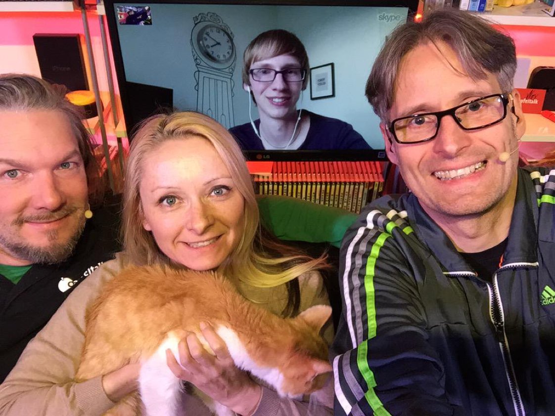 FamousBrick's tweet photo. @apfeltalk_LIVE @apfeltalk @MCReim @jesfro RIP Jesper ❤️ https://t.co/cZbtlBiwv4