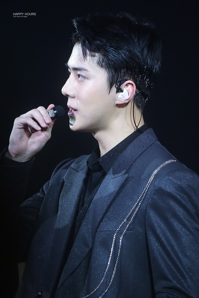 [HQ]180810 The ElyXiOn dot in Macao Day 1

#SEHUN #세훈 #EXO⁠ ⁠