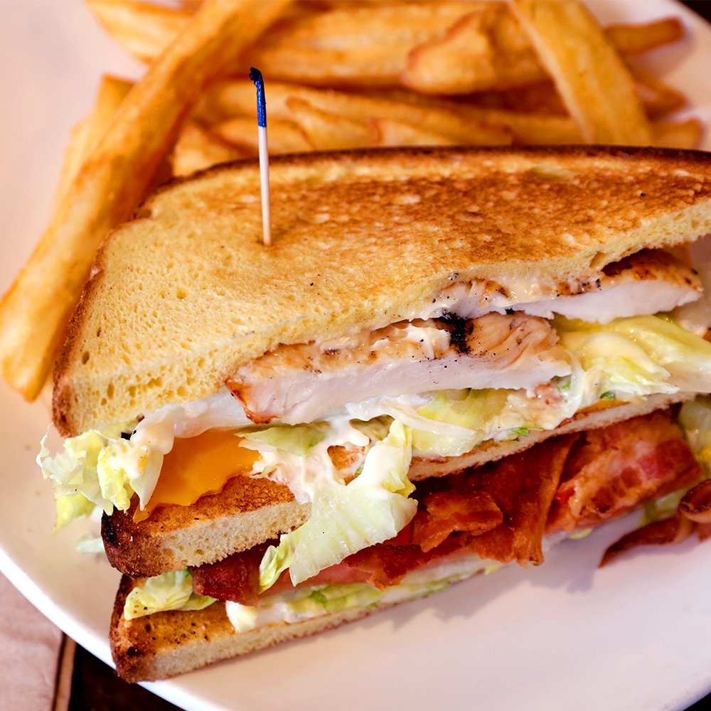 stlouiswings's tweet photo. Happy #BaconDay! To celebrate, try our Triple Decker Club for lunch today. 😋 https://t.co/heslNT3zIt