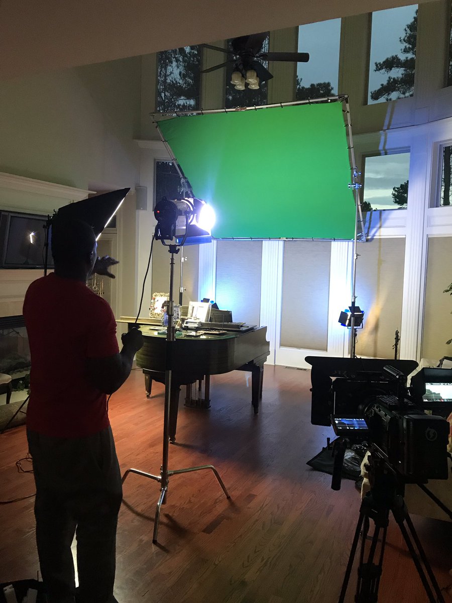 annilialw's tweet photo. Pre-Music Video Shoot! ❤️ #Greater #WRIGHTEOUSRECORDS #positivevibes #indiemusic #indieartist #indielabel #grateful #work #leadership #success #motivation #motivation #education #inspiration #newyear #music #happiness #fun #preparingfornewyear #gospelmusic #ugospel #worship https://t.co/lr1SFo8XAI