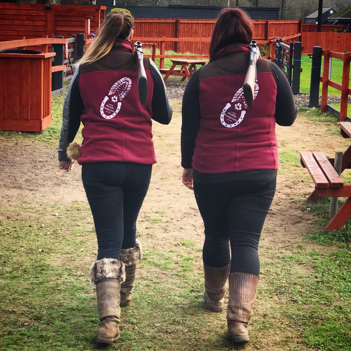 MuddyFtprints's tweet photo. @yasminhempstead &amp; @MEG9894 #Twinnng at @eriswell_lodge this morning #claypigeonshooting https://t.co/Gvry89aswu