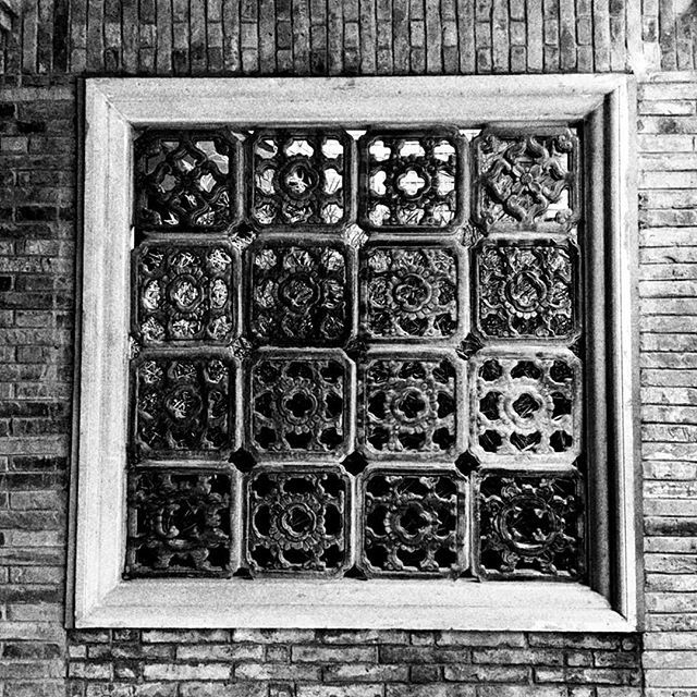 wzclow's tweet photo. 中国传统建筑窗花
#iphonephotography #china #architecture #建筑部件 https://t.co/P48LvMgCDO