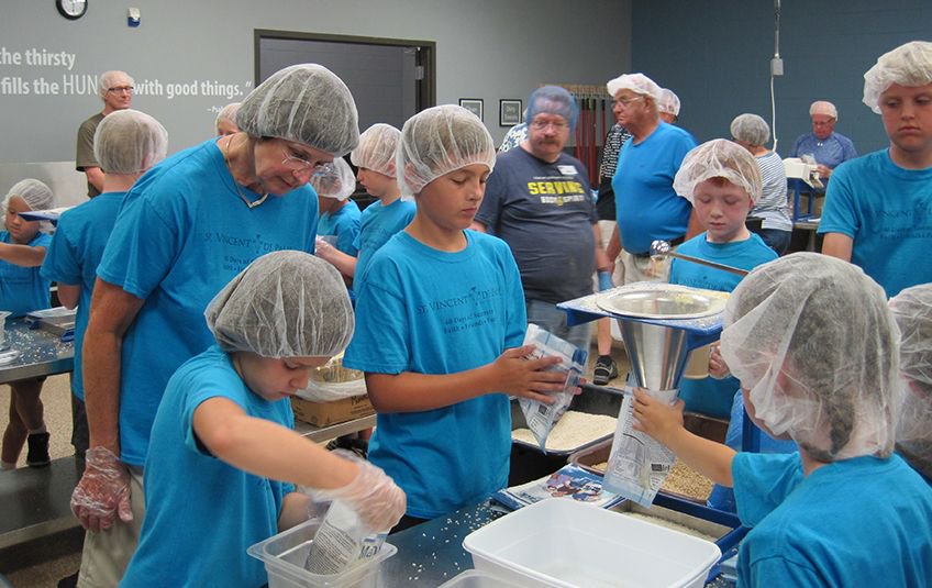 fmsc_org's tweet photo. How to make volunteering a priority in the new year: https://t.co/1WtJEnAGFZ #OneMoreTimeChallenge https://t.co/vdQW8T6KkY