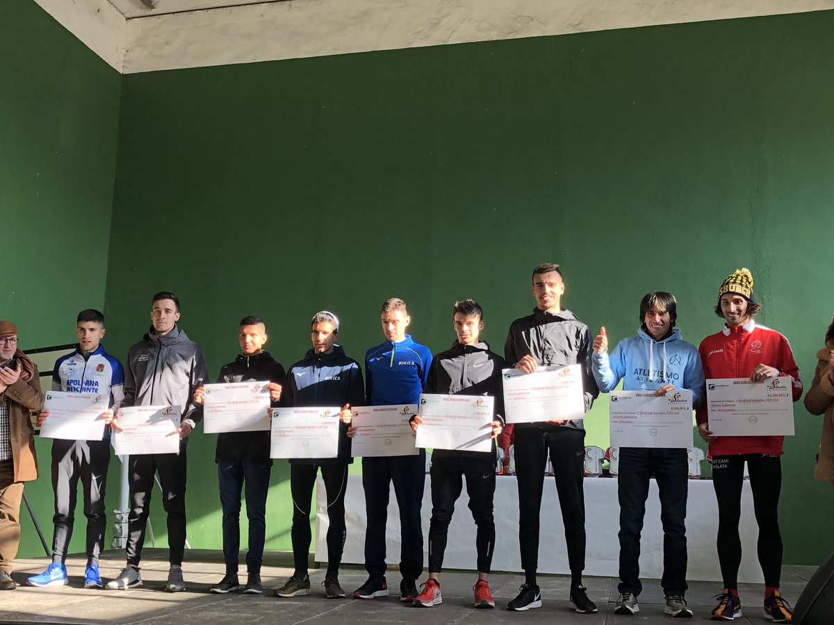 4º 🍫 en la San Silvestre Salmantina, este es mi segundo año que participo en esta San Silvestre, con más de 10.000 corredores por las calles de Salamanca, circuito precioso, público y organización de 10.